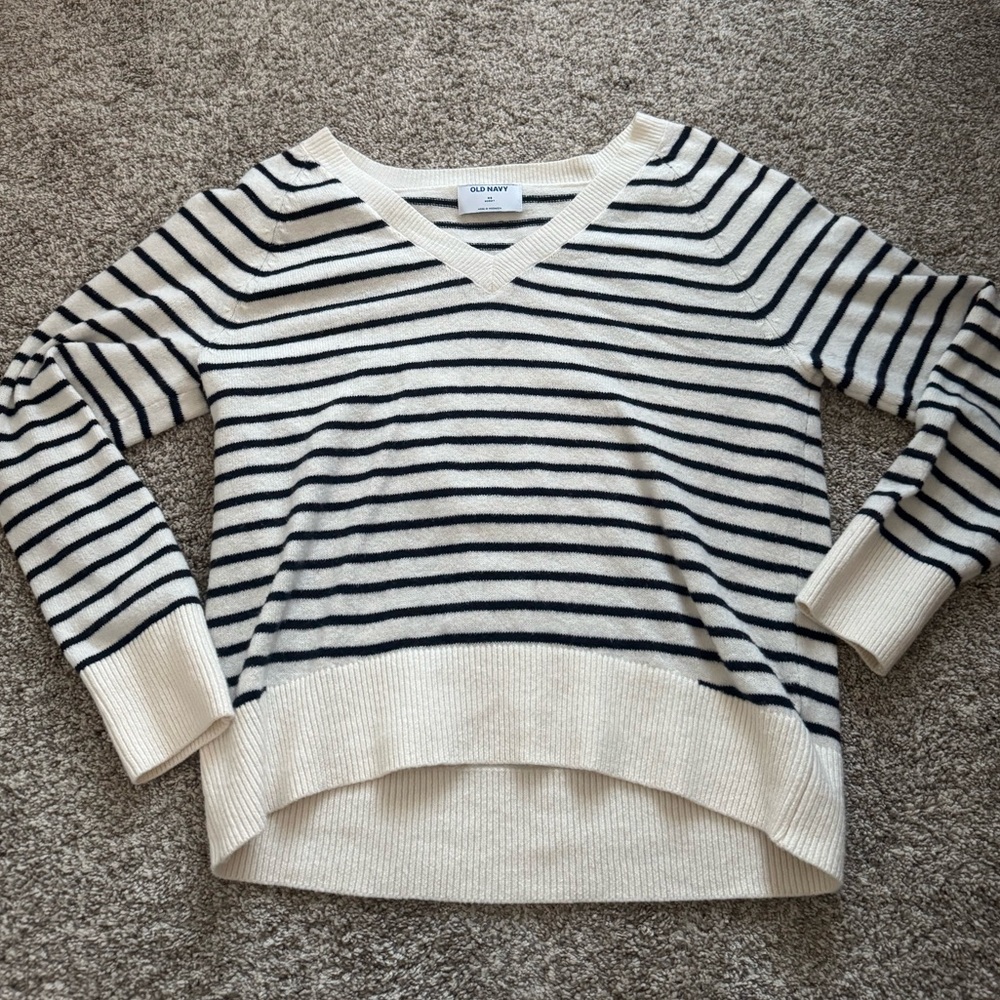 Old Navy Women's V-Neck Striped Sweater - Cream and Navy